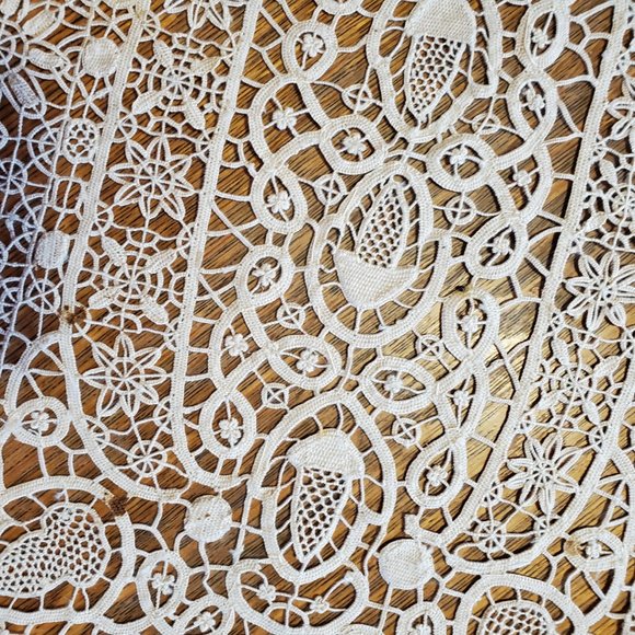 4 ITALIAN NEEDLE LACE RETICELLA PLACEMATS ACORN - Picture 3 of 13